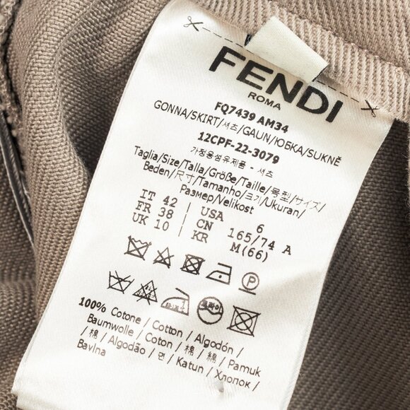 Fendi Resort 2023 Runway Baguette Taupe Cotton-Denim Cargo Mini Skirt - Picture 10 of 14